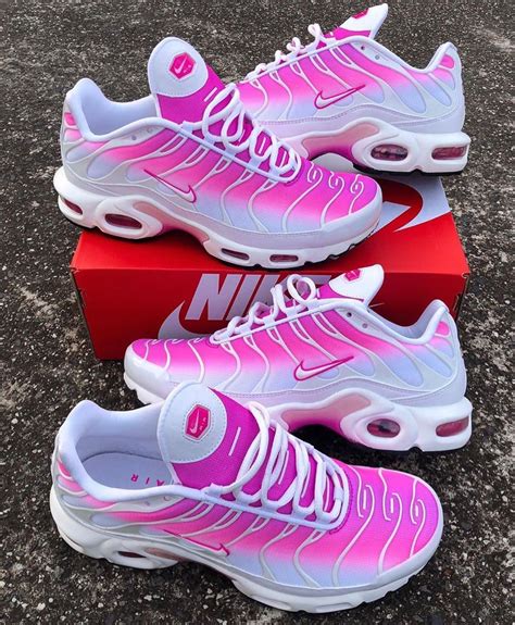 nike tns women's.